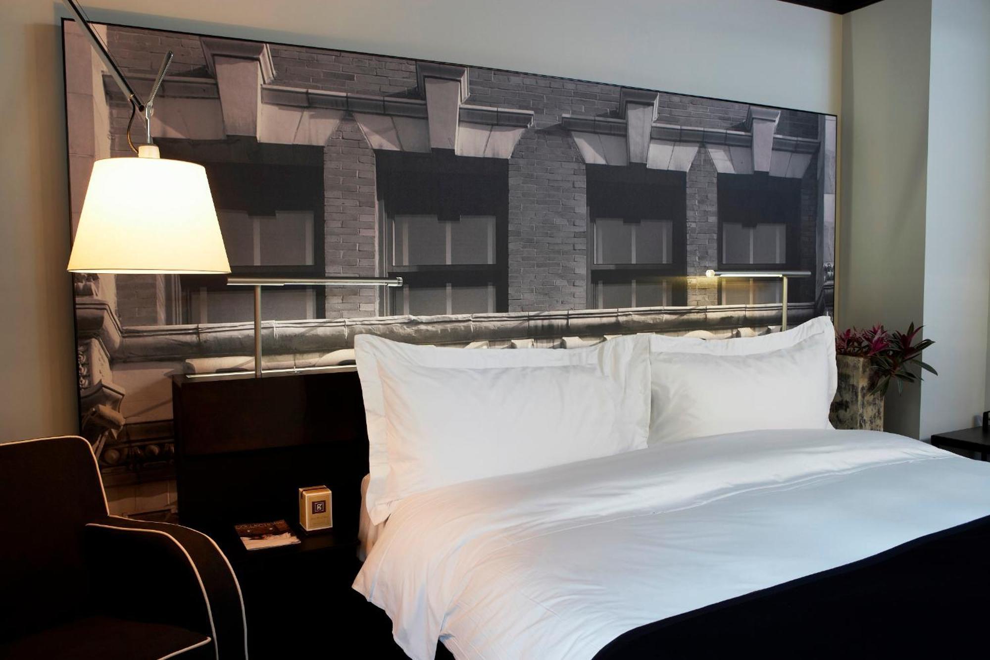 Chambre Lit Queen-Size Classique