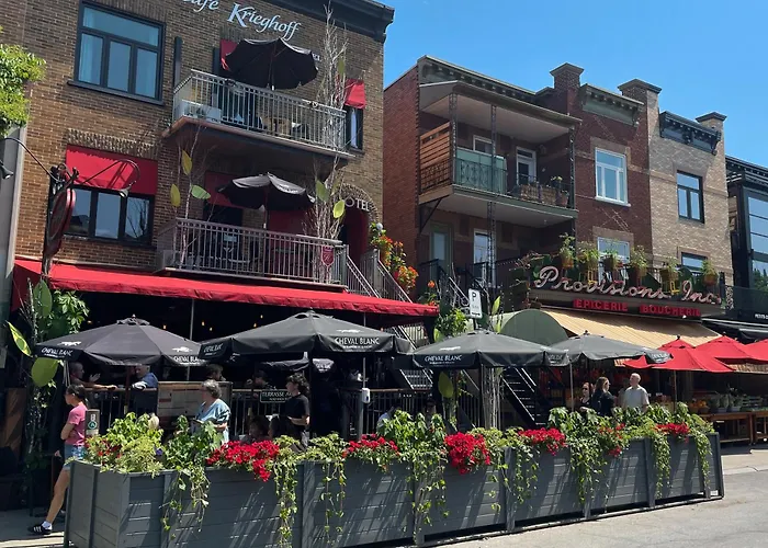 Petit Hôtel - Café Krieghoff Ville de Québec